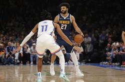 雷速体育-包含掘金血洗公牛，萨博尼斯送出助攻的词条